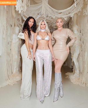 Kim Kardashian photo #0340