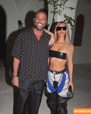 Kim Kardashian photo #0344
