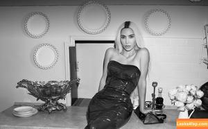 Kim Kardashian photo #0433