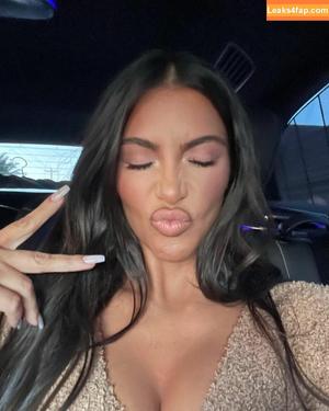 Kim Kardashian photo #0447