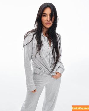 Kim Kardashian photo #0478