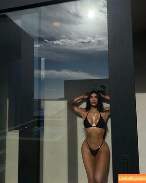 Kim Kardashian photo #0499