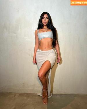 Kim Kardashian photo #0521
