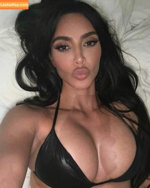 Kim Kardashian photo #0528