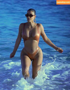 Kim Kardashian photo #0532