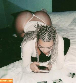 Kim Kardashian photo #0594