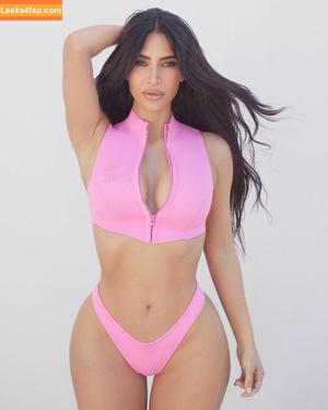 Kim Kardashian photo #0634