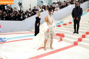 Kim Kardashian photo #0664