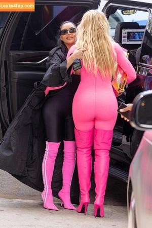 Kim Kardashian photo #0703