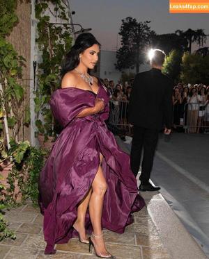 Kim Kardashian photo #0792