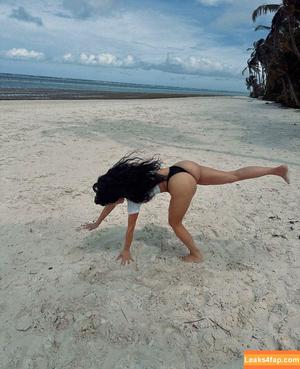 Kim Kardashian photo #0821