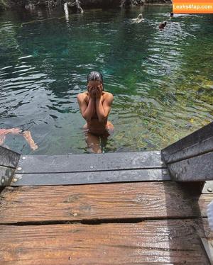Kim Kardashian photo #0840