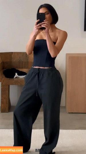 Kim Kardashian photo #0841