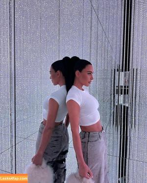 Kim Kardashian photo #0881