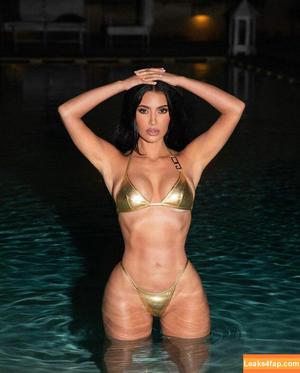 Kim Kardashian photo #0889