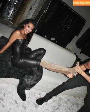 Kim Kardashian photo #0963
