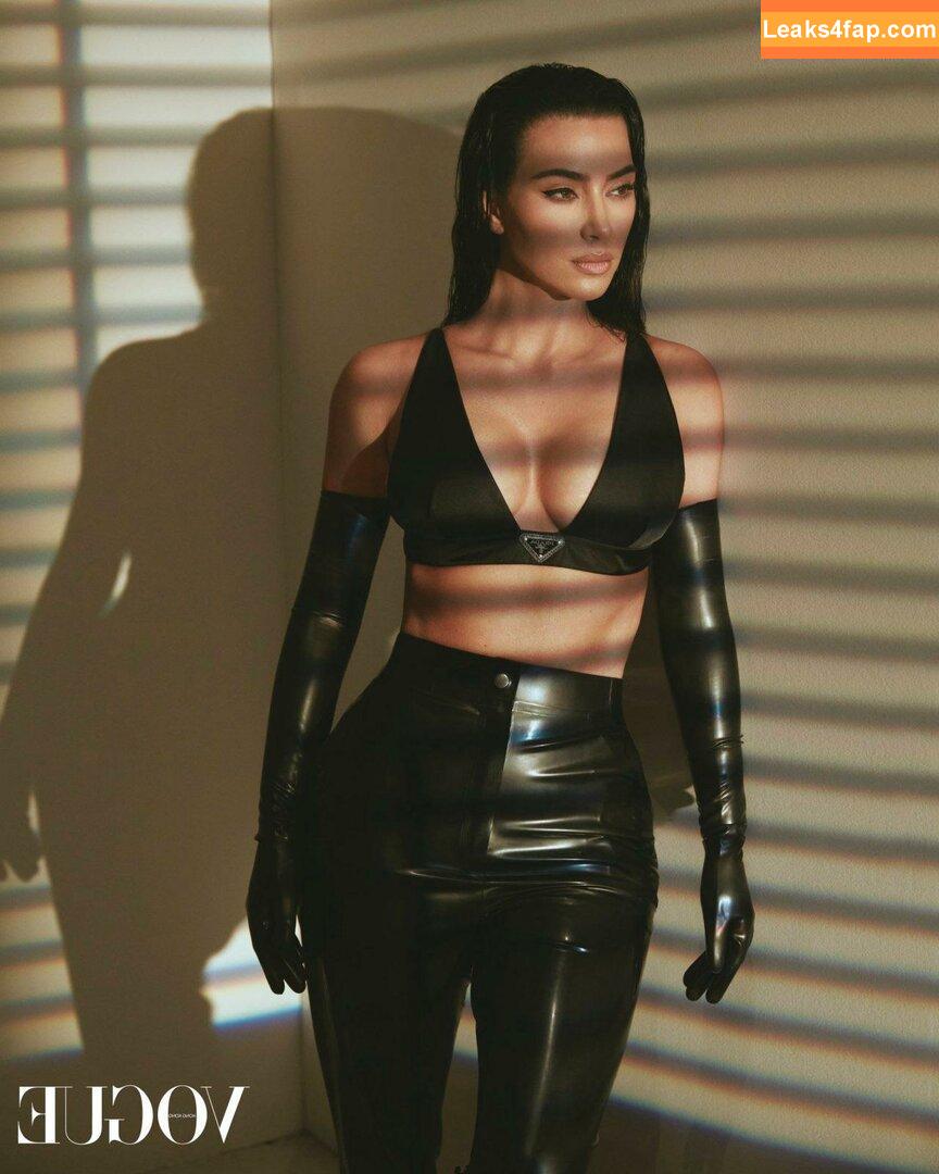 Kim Kardashian / https: / kimkadarshian / kimkardashian leaked photo photo #1066