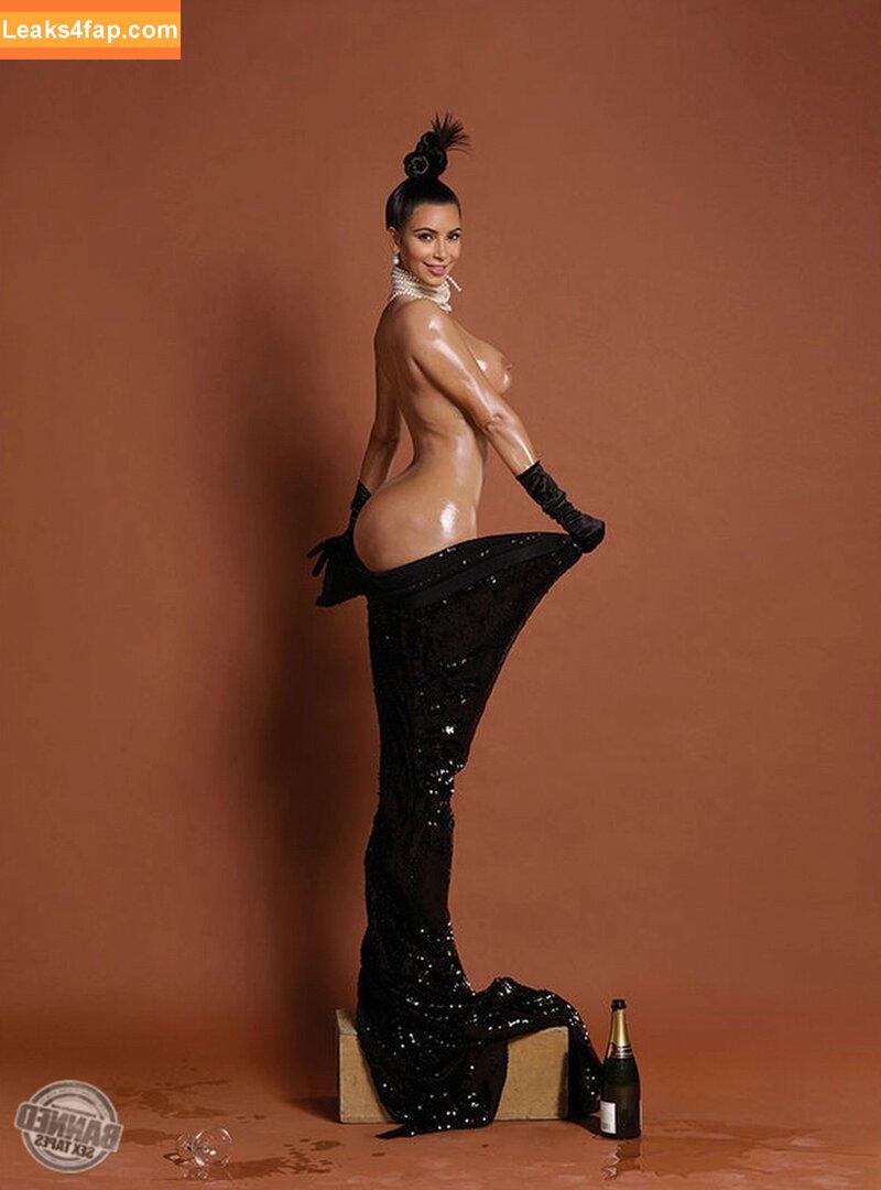 Kim Kardashian / https: / kimkadarshian / kimkardashian leaked photo photo #1117