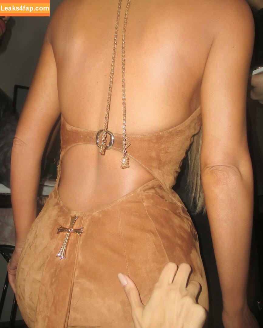 Kim Kardashian / https: / kimkadarshian / kimkardashian leaked photo photo #1256