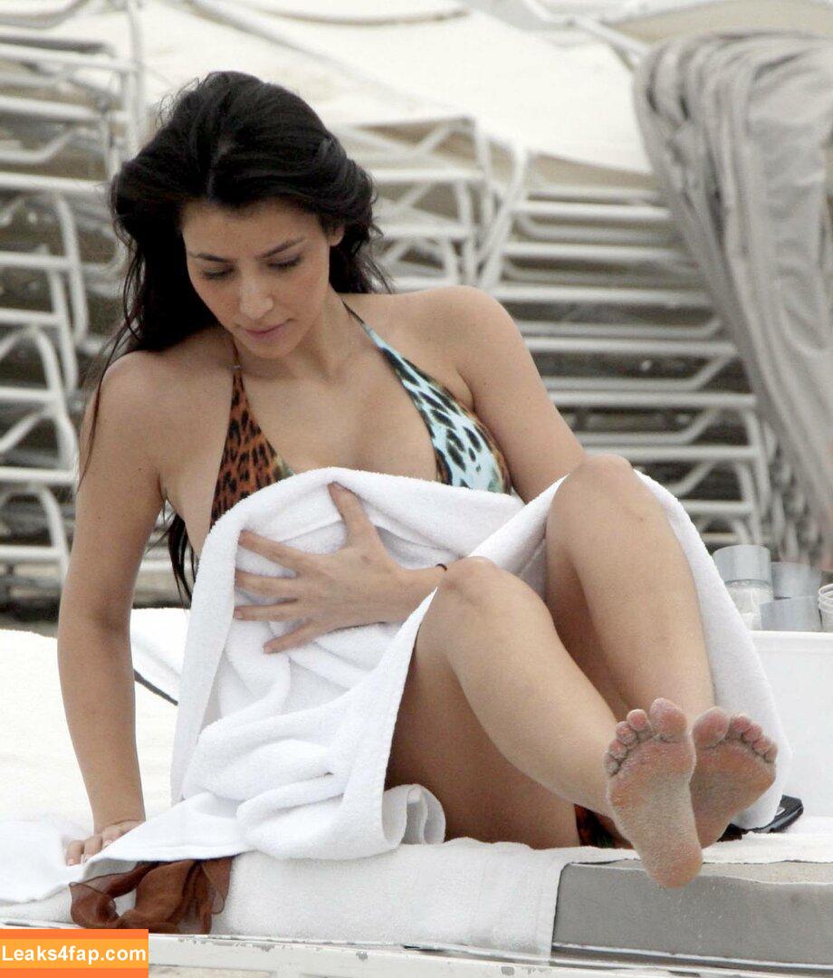 Kim Kardashian / https: / kimkadarshian / kimkardashian leaked photo photo #1431