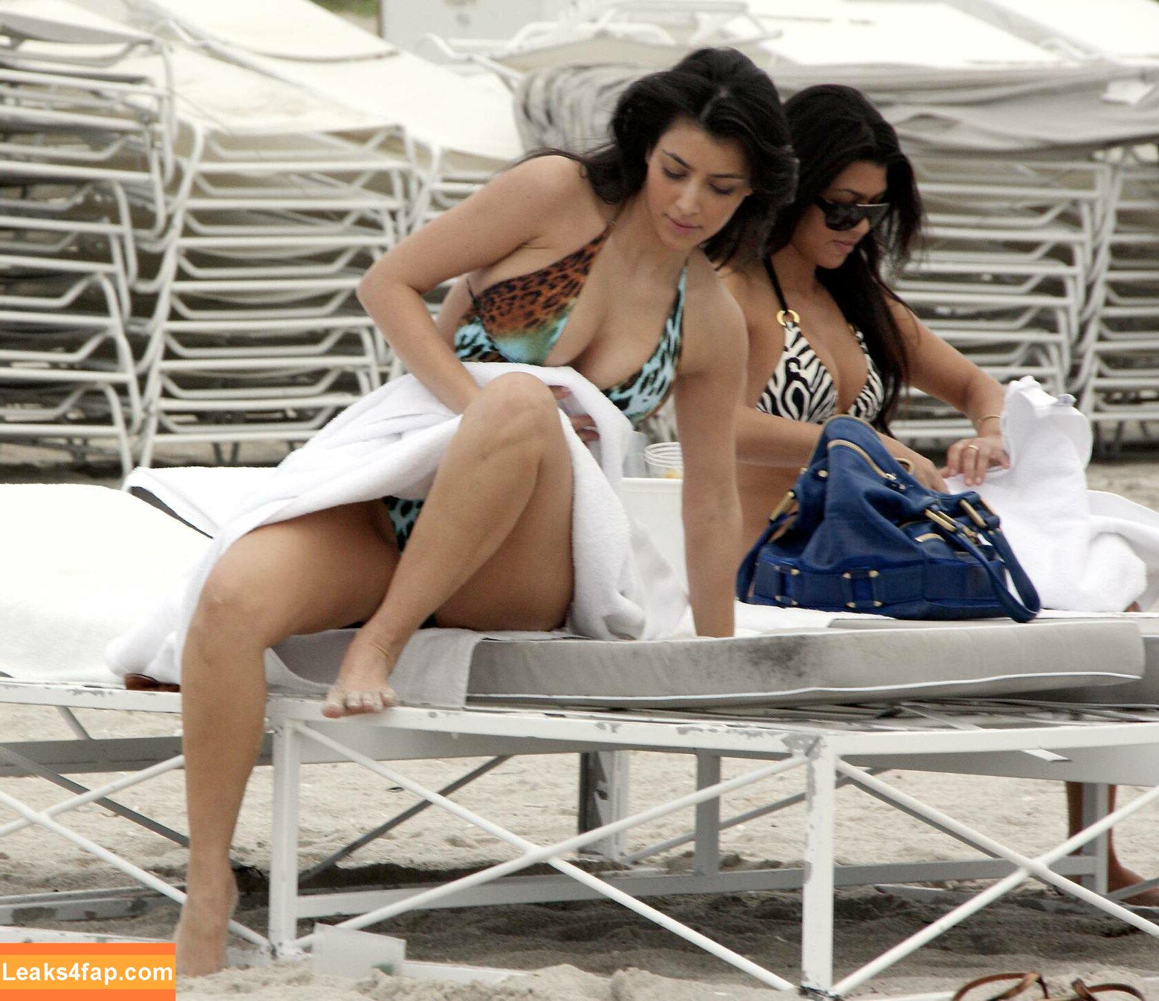 Kim Kardashian / https: / kimkadarshian / kimkardashian leaked photo photo #1436
