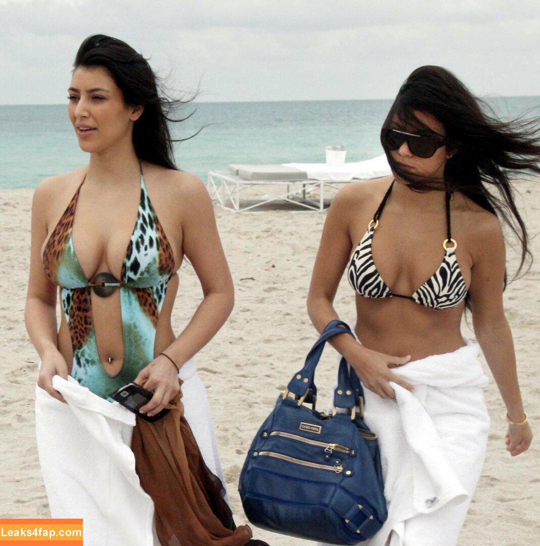 Kim Kardashian / https: / kimkadarshian / kimkardashian leaked photo photo #1437