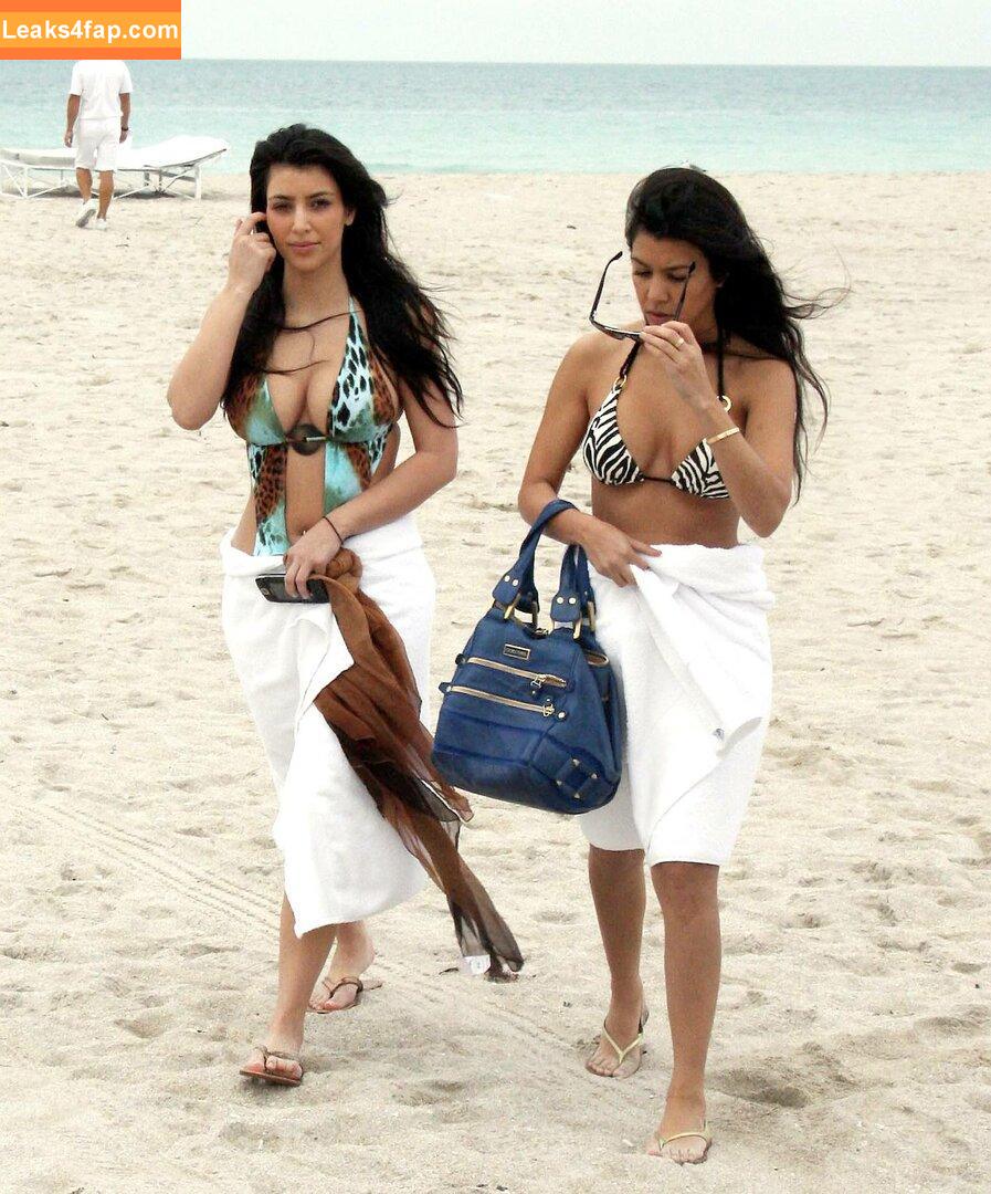 Kim Kardashian / https: / kimkadarshian / kimkardashian leaked photo photo #1447