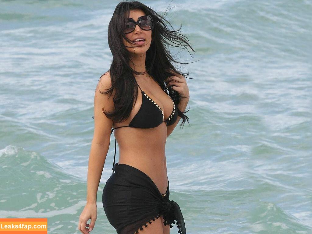 Kim Kardashian / https: / kimkadarshian / kimkardashian leaked photo photo #1474