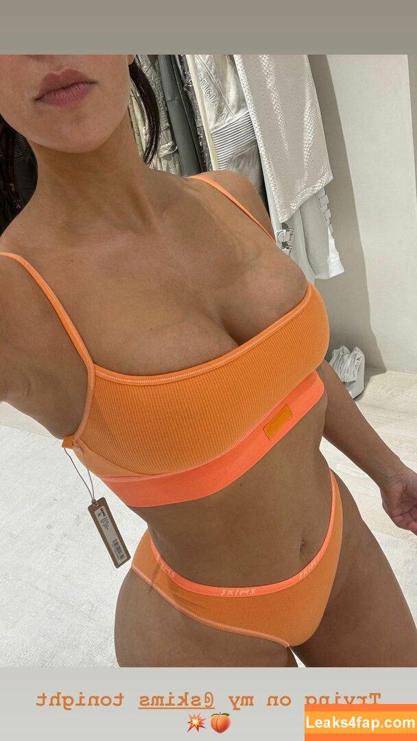 Kim Kardashian / https: / kimkadarshian / kimkardashian leaked photo photo #1510