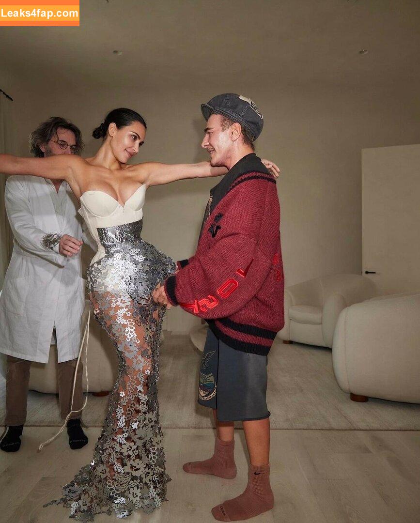 Kim Kardashian / https: / kimkadarshian / kimkardashian leaked photo photo #1782