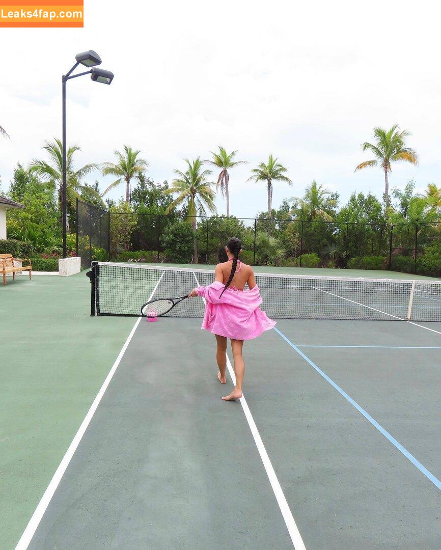 Kim Kardashian / https: / kimkadarshian / kimkardashian leaked photo photo #1921