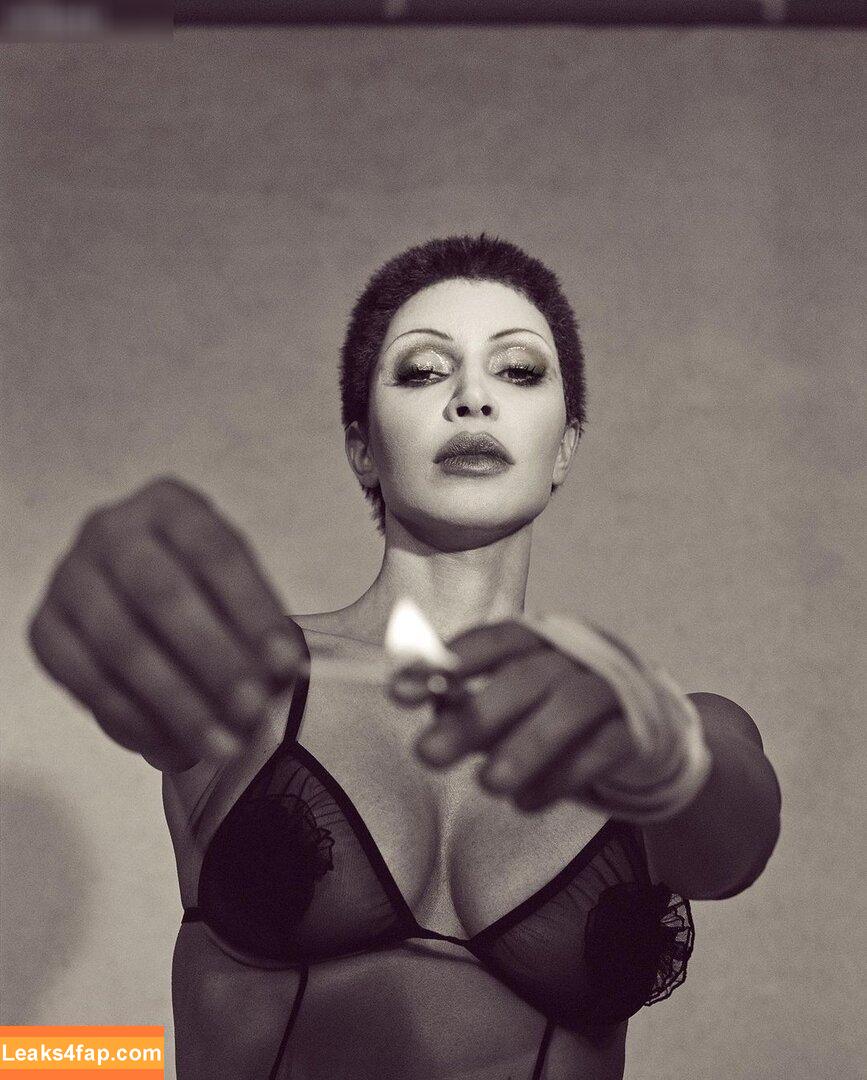 Kim Kardashian / https: / kimkadarshian / kimkardashian leaked photo photo #1933