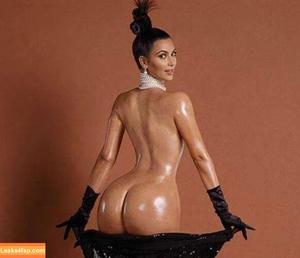 Kim Kardashian photo #1052