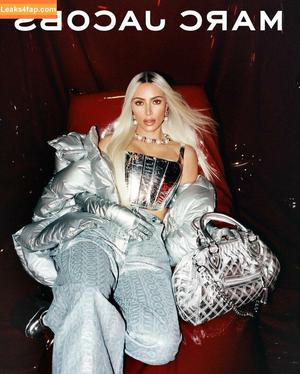 Kim Kardashian photo #1212