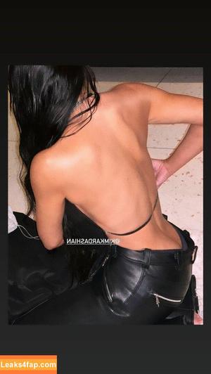 Kim Kardashian photo #1215