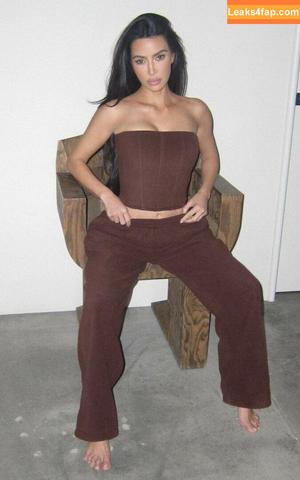 Kim Kardashian photo #1258