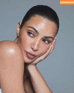 Kim Kardashian photo #1259