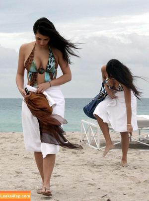 Kim Kardashian photo #1457