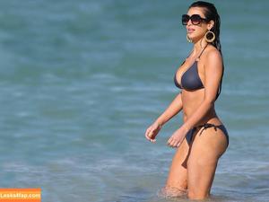 Kim Kardashian photo #1472