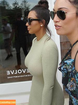 Kim Kardashian photo #1498