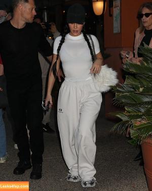 Kim Kardashian photo #1518