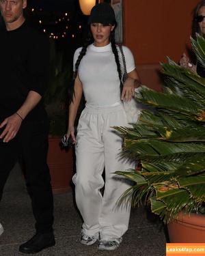 Kim Kardashian photo #1521