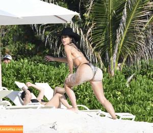 Kim Kardashian photo #1612