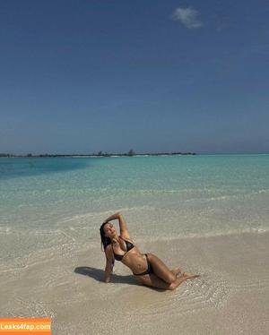 Kim Kardashian photo #1628