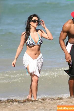 Kim Kardashian photo #1629