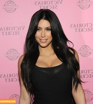 Kim Kardashian photo #1641