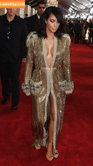 Kim Kardashian photo #1682