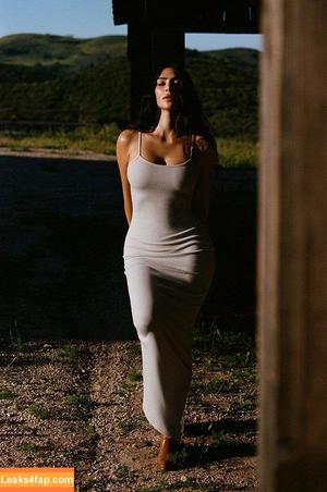 Kim Kardashian photo #1727