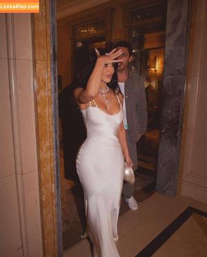 Kim Kardashian photo #1796