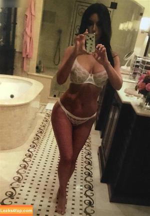 Kim Kardashian photo #1814